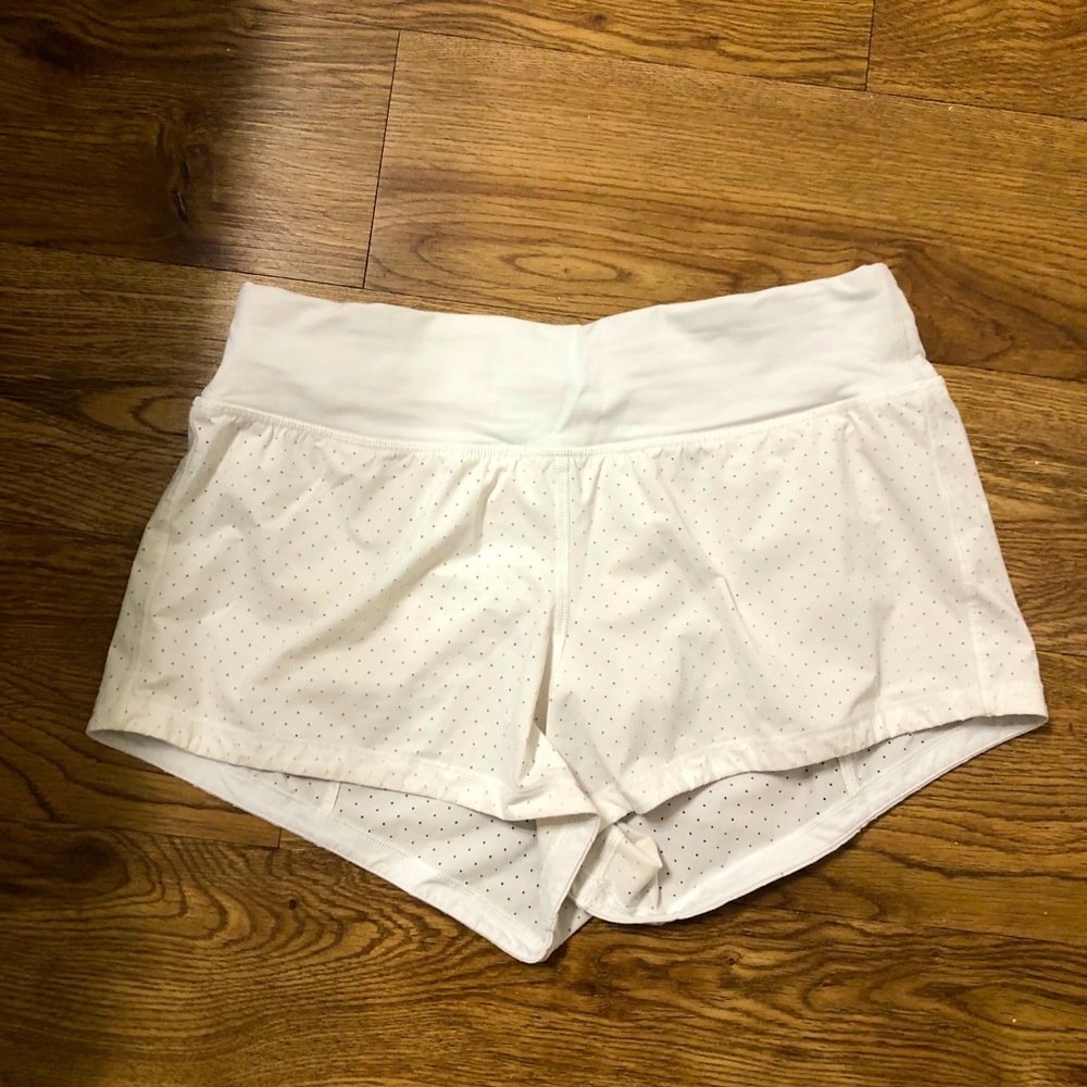 Lululemon white perforated shorts 6